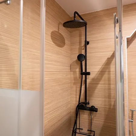 Апартаменты Lxr Loft Lumiere 1hab Design Фуэнхирола